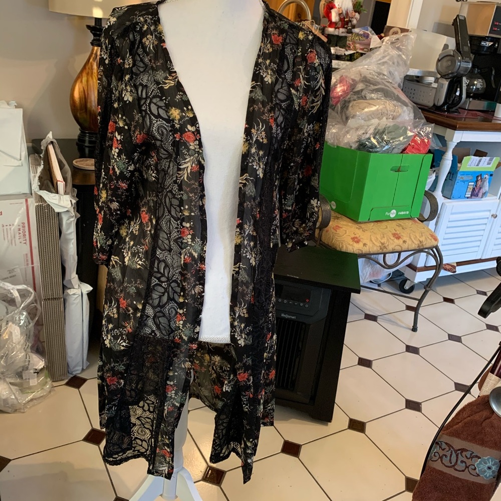 NWT Sam Edelman Floral Lace Robe - Picture 3 of 8